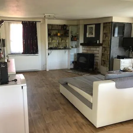 Chalet Eden Hastiere-par-dela